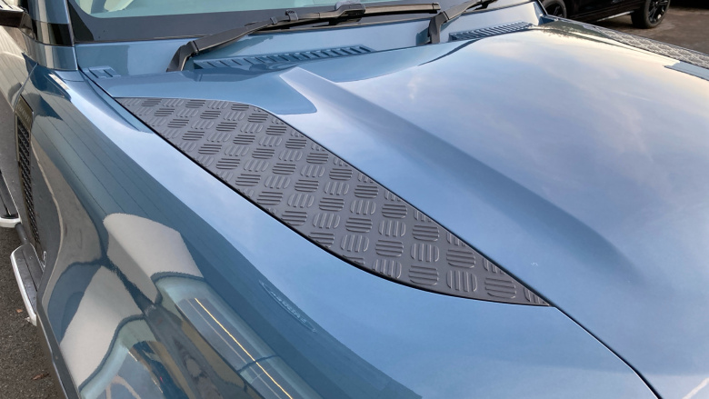 Land Rover Defender 3.0 D250 S 110 5dr Auto Diesel Estate